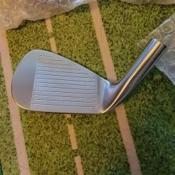 Other Geom Mb P-4 Brand New 8 Other Geom Mb P-4 Brand New -Golf Clubs Store IMG20230220104246214395385618